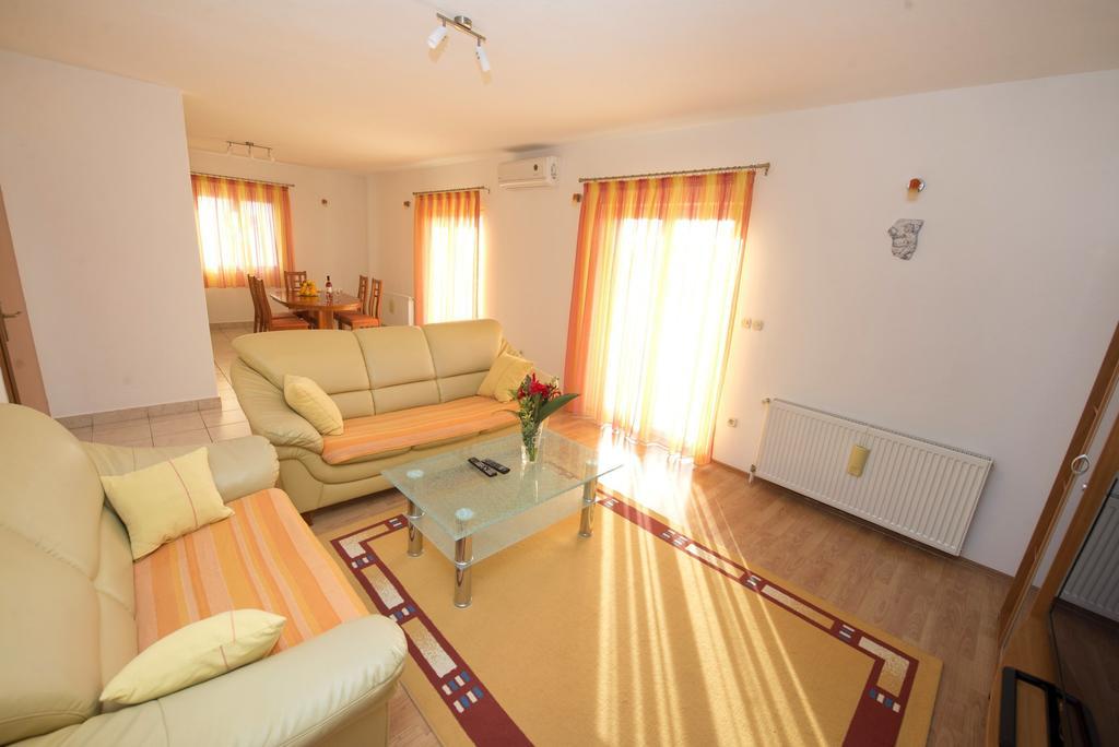 Apartments Meri Τρογκίρ Δωμάτιο φωτογραφία