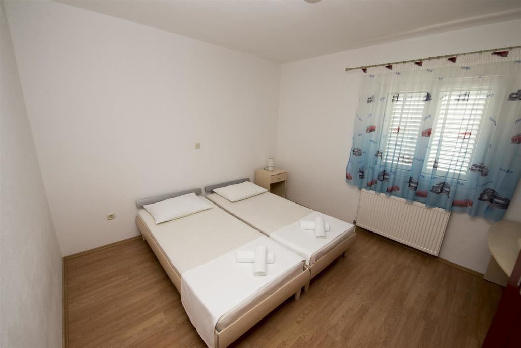 Apartments Meri Τρογκίρ Εξωτερικό φωτογραφία